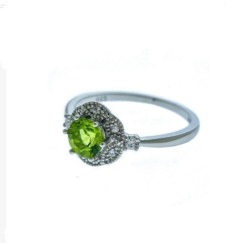 🥰 AUGUST LOVE RING